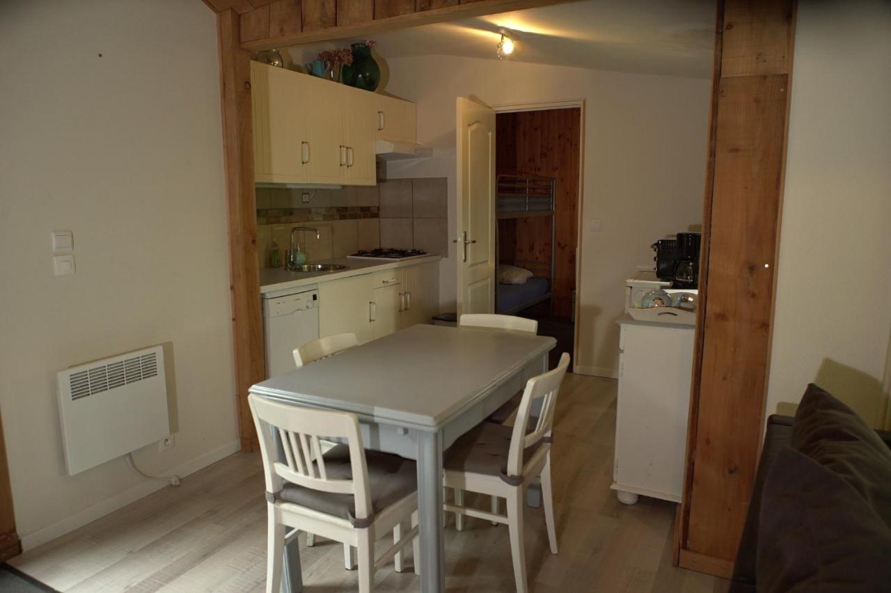 Les Grangeonnes, Gites Nature, Piscine, Bain Nordique, Sauna Pour Accueil Familiale Ou De Groupe Saint-Basile 외부 사진